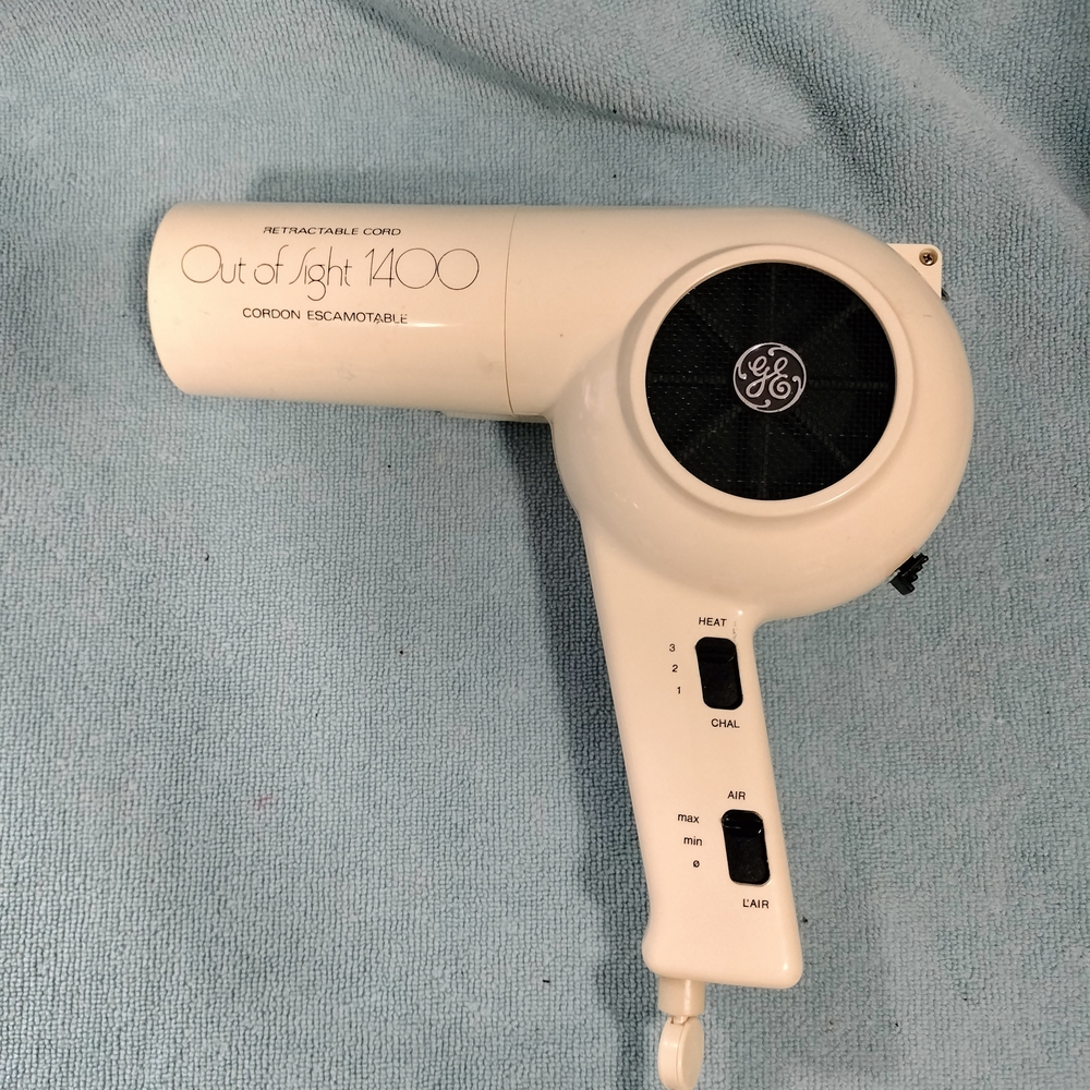 GE Out of Sight 1400 Hair Dryer